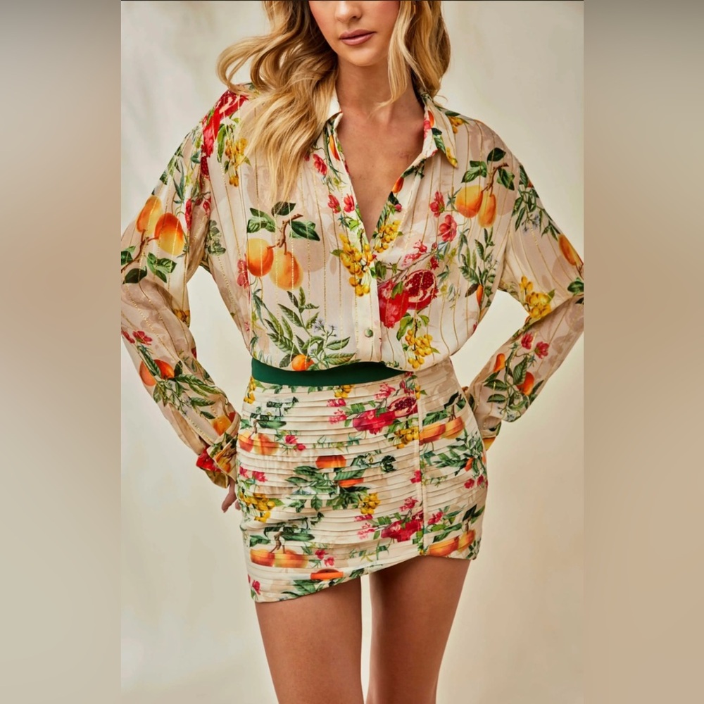 Rococo Sand Lulu Mini Skirt Floral Fruit NWT